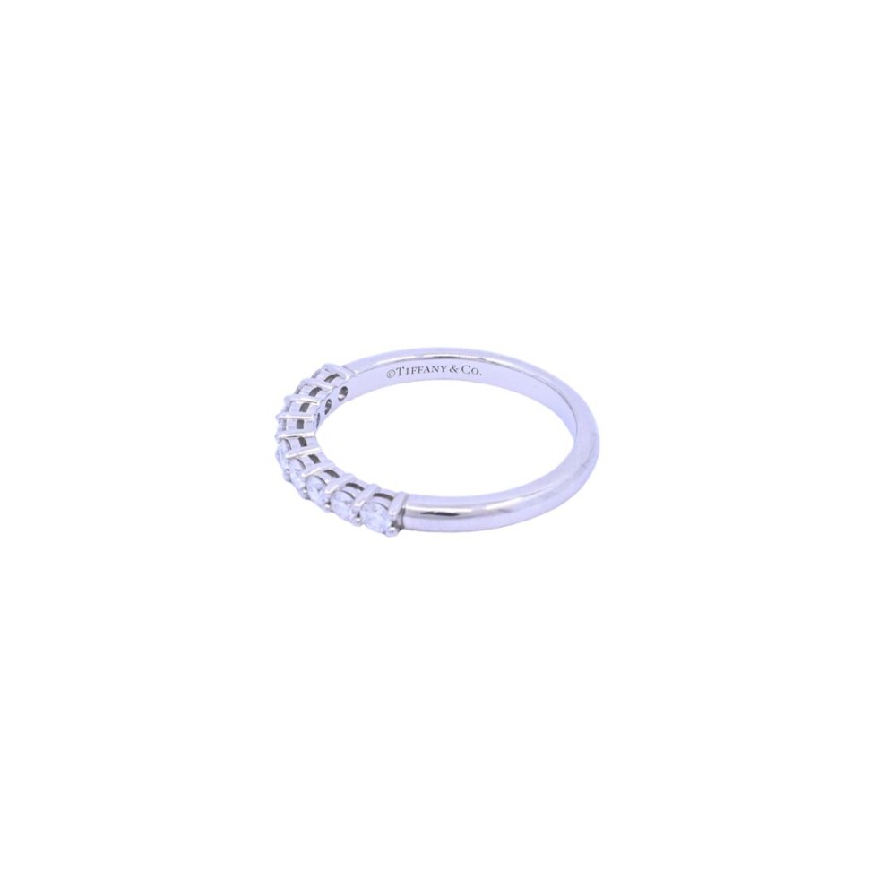 Anillo Tiffany & Co platino 950 y 9 brillantes. Anillo Tiffany & Co platino 950 y 9 brillantes.