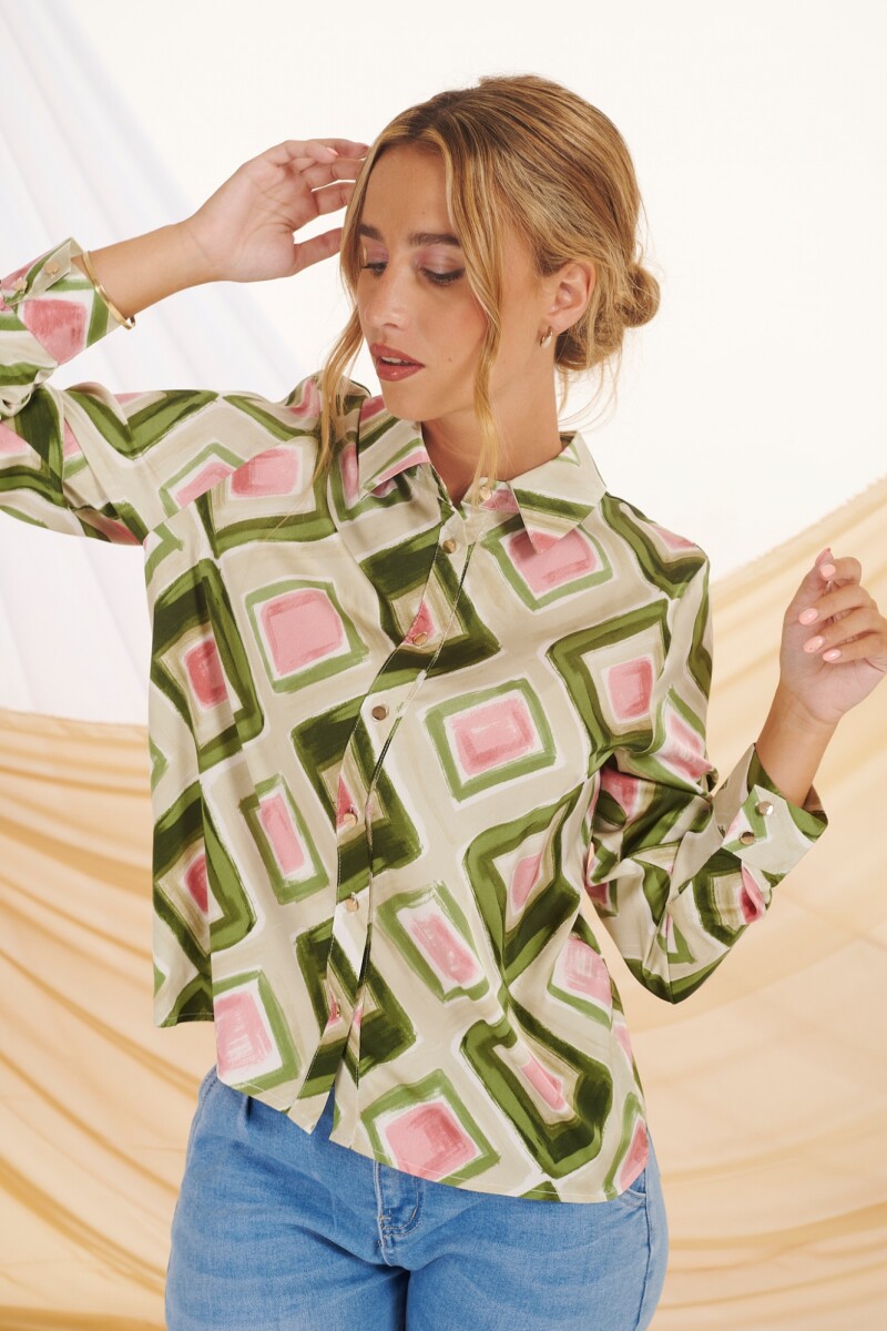 CAMISA LOIS ESTAMPADO VERDE Y ROSA