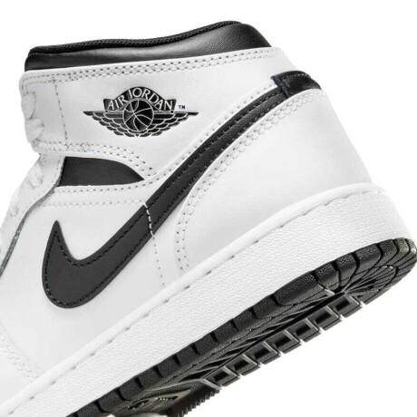 CHAMPION NIKE NIÑO AIR JORDAN 1 MID (GS) S/C