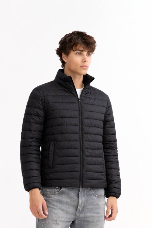 Campera puffer básica NEGRO