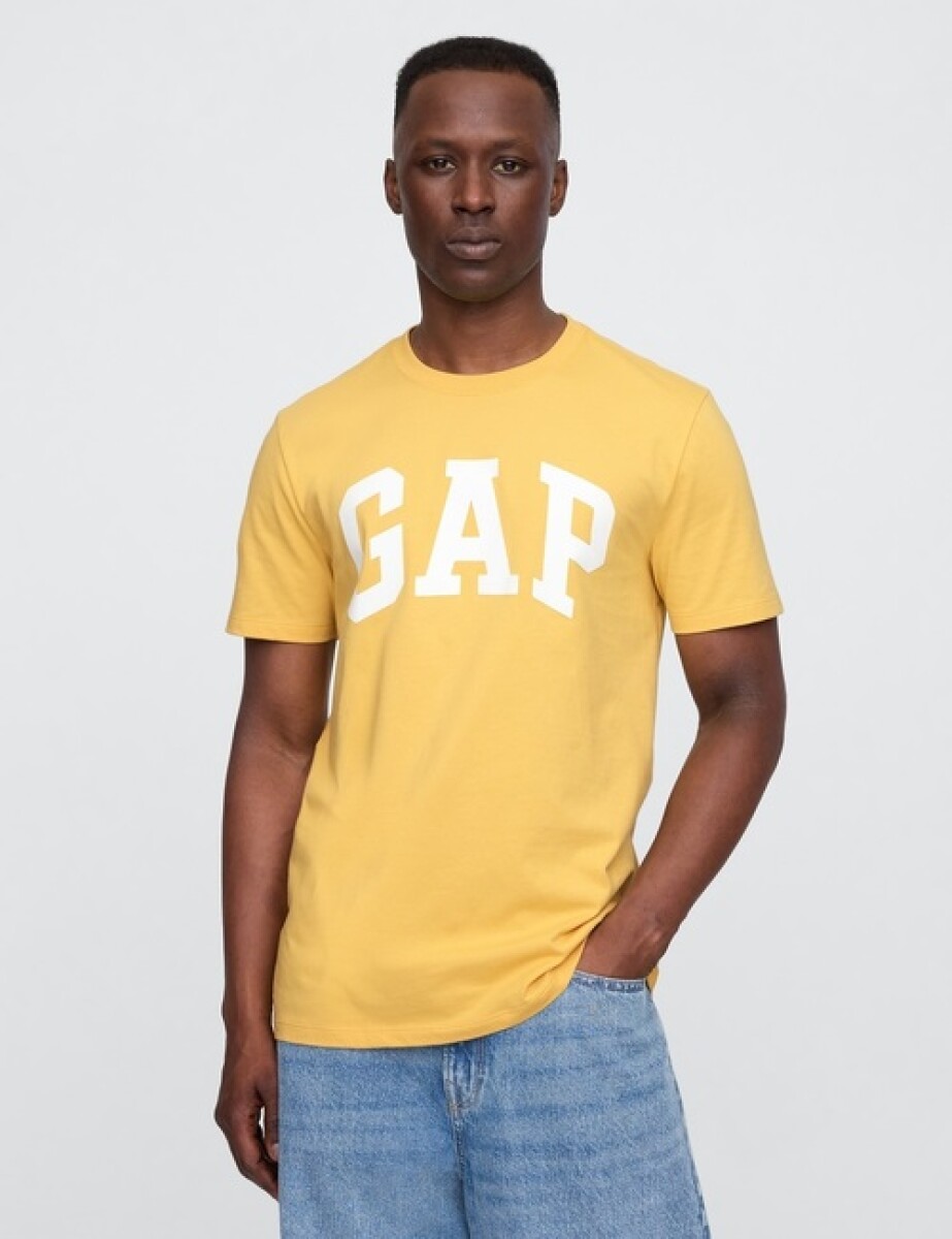 Remera Logo Gap Hombre - French Almond 