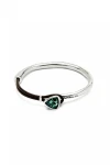 PULSERA FINA CON ALEACIÓN DE METALES BAÑADA EN PLATA DE LEY CON CUERO Y CRISTAL FACETADO VERDE Pulsera