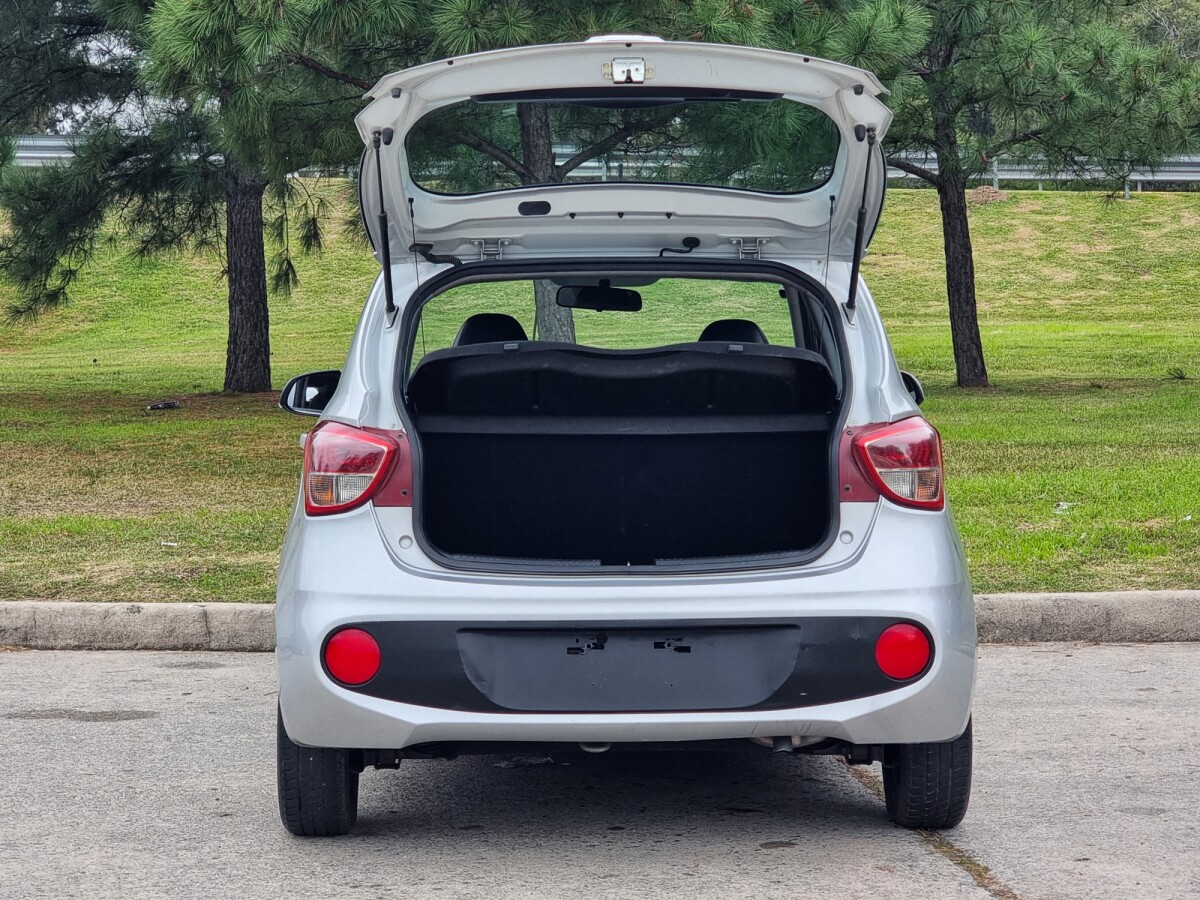Hyundai Grand i10 GL 1.25 Extra Full| Permuta / Financia Hyundai Grand i10 GL 1.25 Extra Full| Permuta / Financia