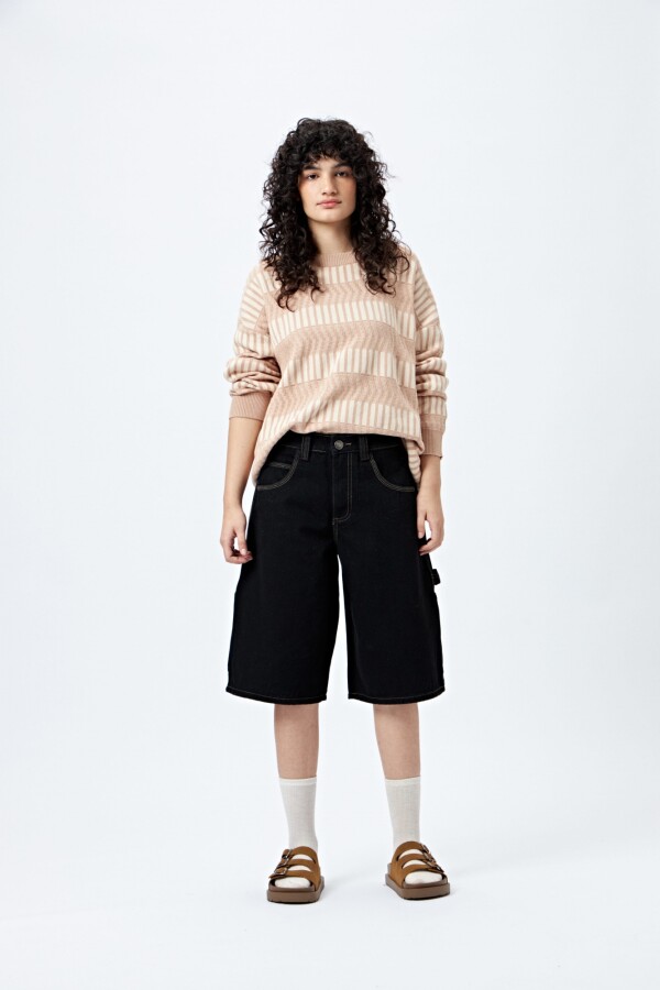BERMUDA DETALLE Negro
