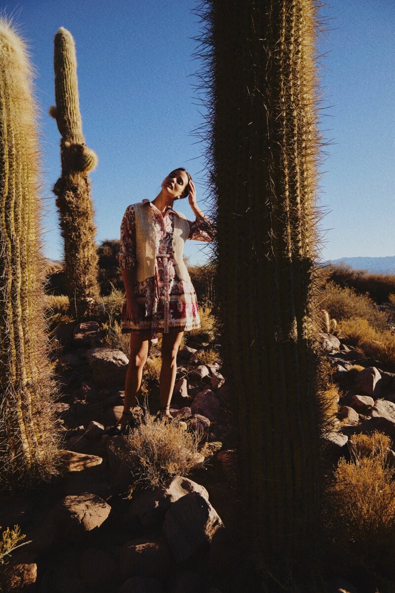 Vestido camisero estampado fucsia