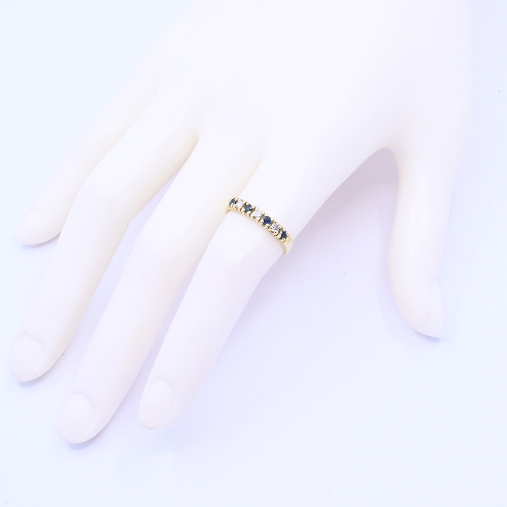 Anillo medio sin fin oro 18k amarillo con zafiros y brillantes. Anillo medio sin fin oro 18k amarillo con zafiros y brillantes.