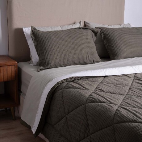 SET DE ACOLCHADO 1 1/2 PLAZA POLIESTER VERDE GOFRE VERDE MUSGO