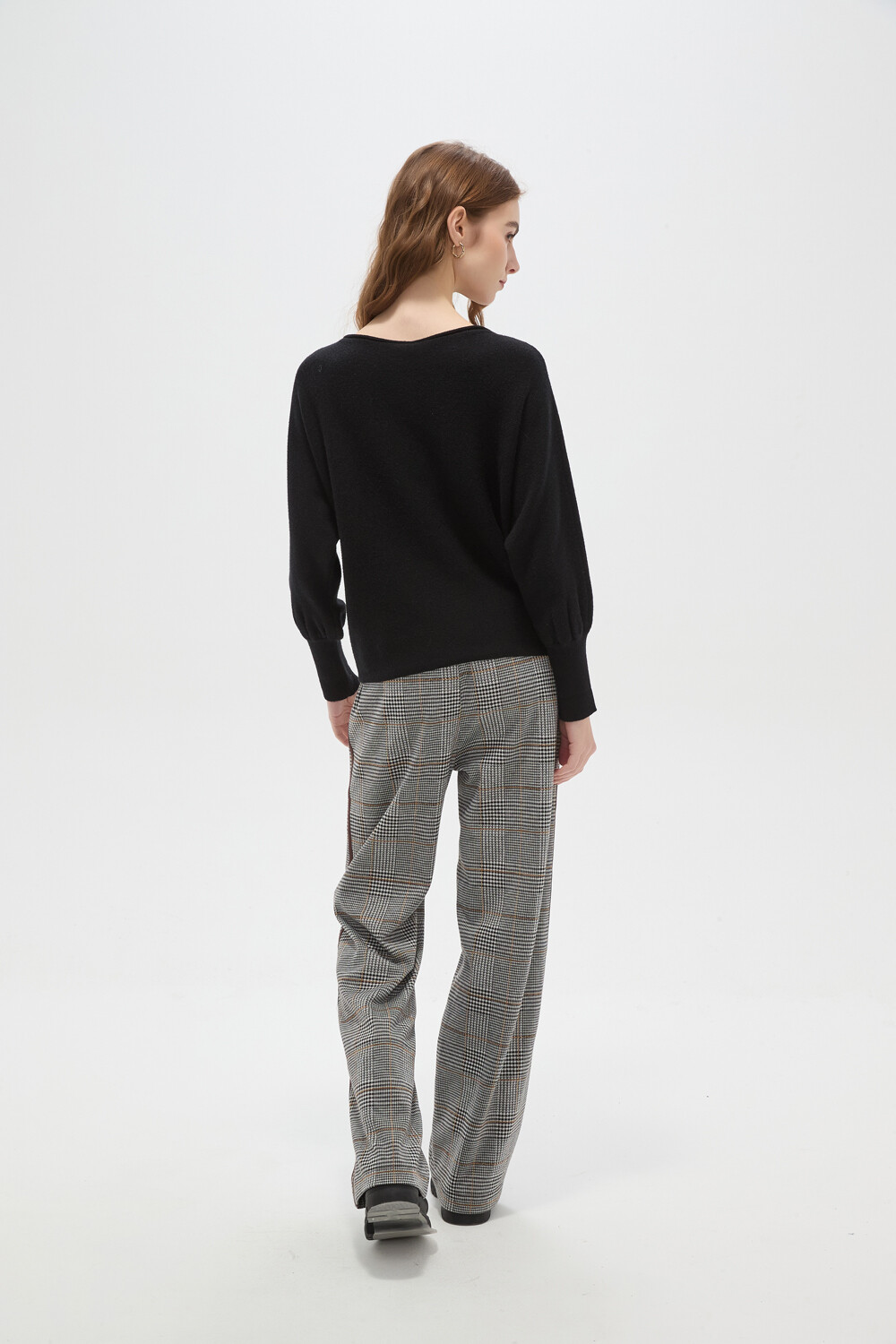 Sweater Aditia Negro