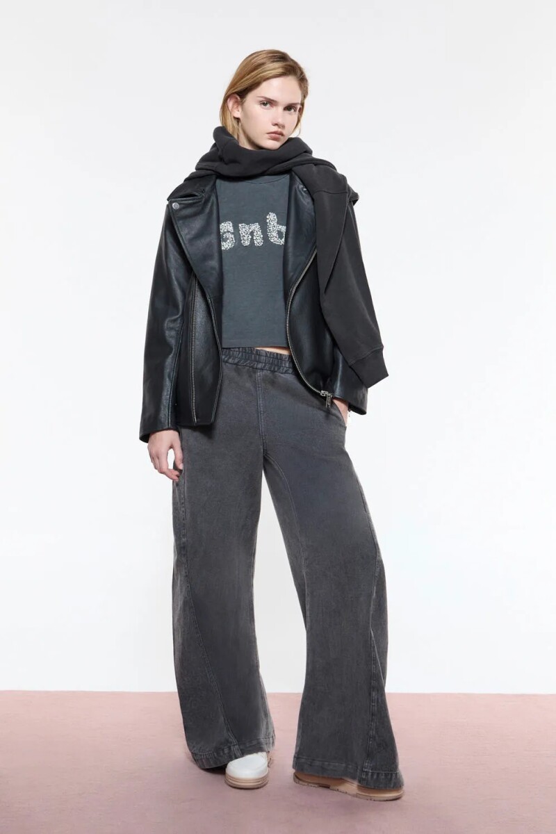 REMERA JED Negro