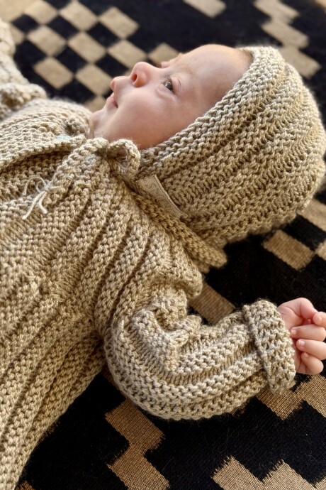 Gorrito New Born Beige