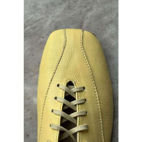 Flat Bouna Yellow