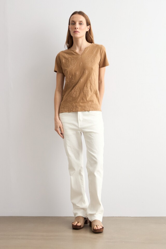Remera puff print tostado