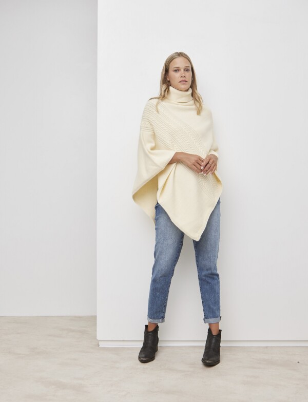 Poncho Trenza BEIGE CLARO