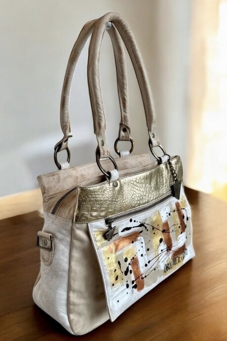 Cartera De Cuero Modelo VITALIA Con Arte Pintado A Mano Cartera De Cuero Modelo VITALIA Con Arte Pintado A Mano