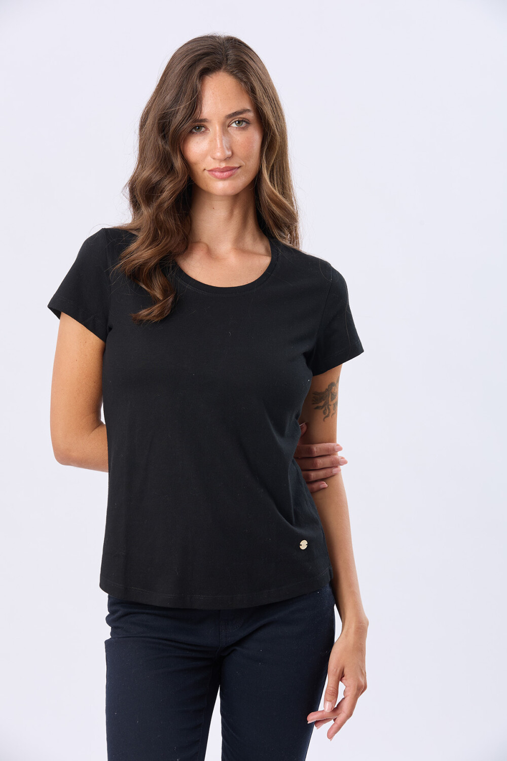 REMERA BÁSICA DE ALGODÓN Negro