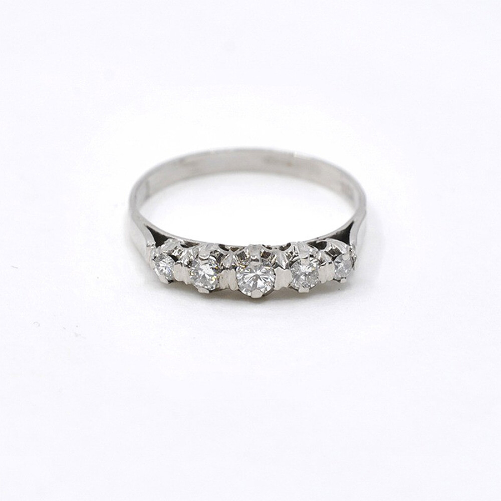 Anillo Antiguo En Oro 18K Blanco Y Brillantes Anillo Antiguo En Oro 18K Blanco Y Brillantes