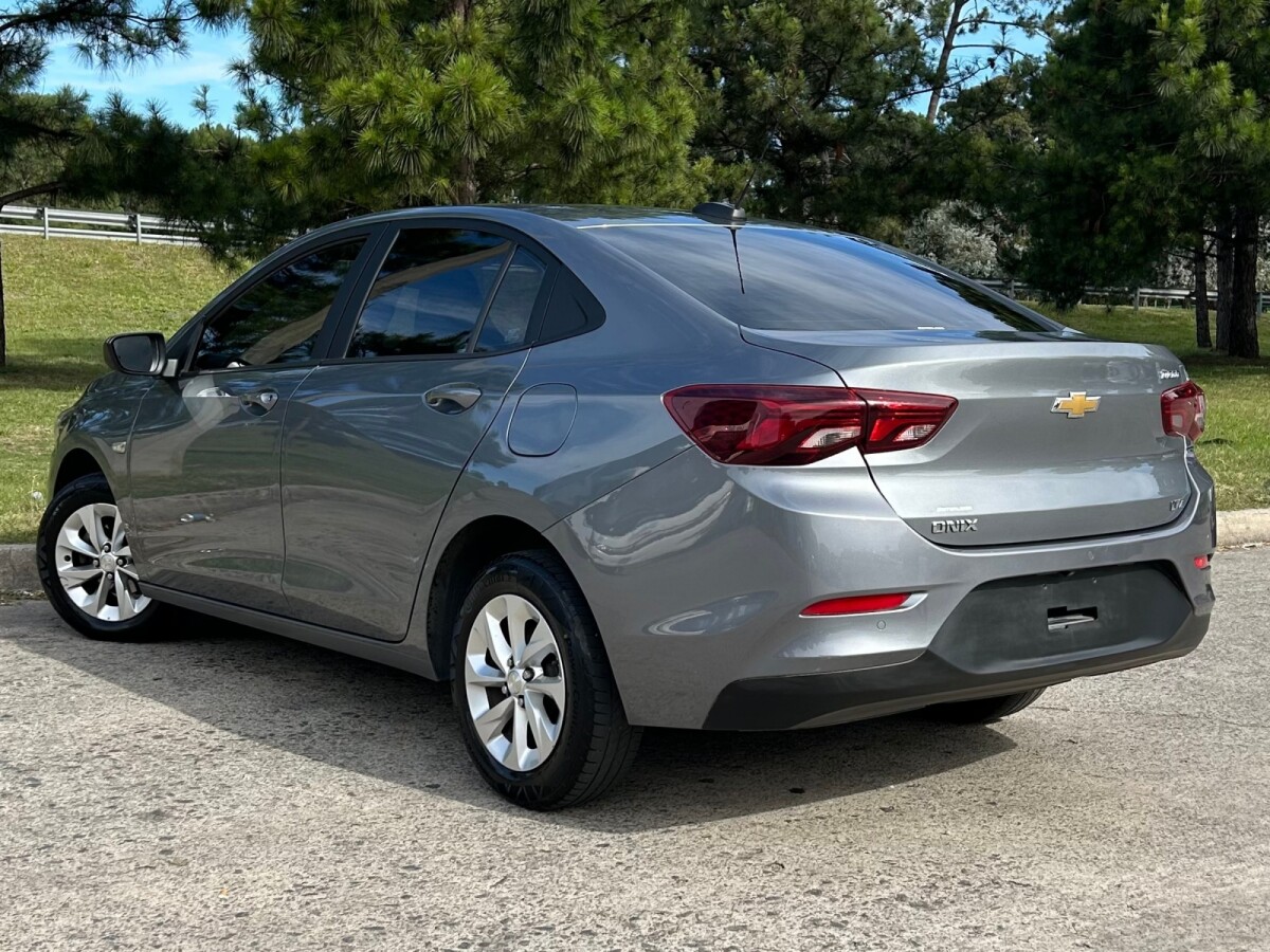 Chevrolet Onix 1.0T EXCELENTE ESTADO! | Permuta / Financia Chevrolet Onix 1.0T EXCELENTE ESTADO! | Permuta / Financia