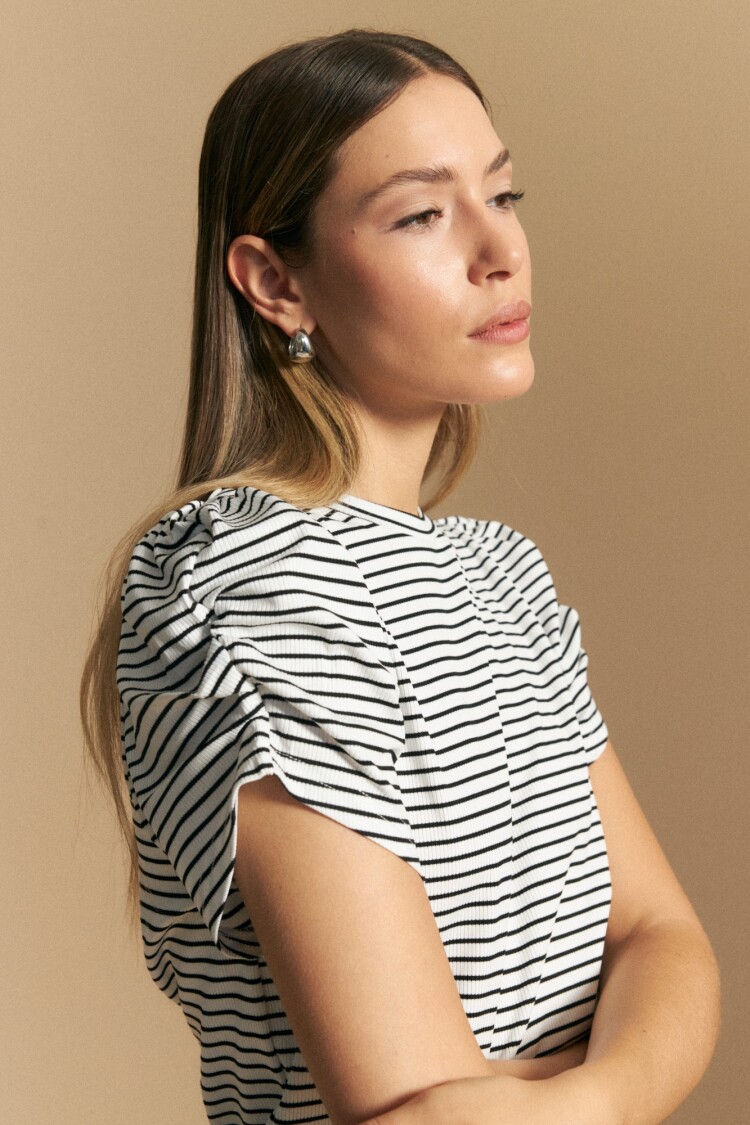 REMERA STRASBOURG Crudo