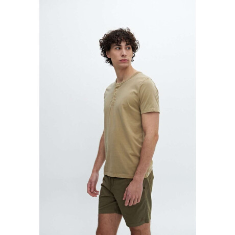 Remera básica Eloy Pistacho