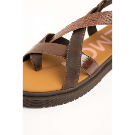Sandalia Entrecruzada Texturada Chocolate