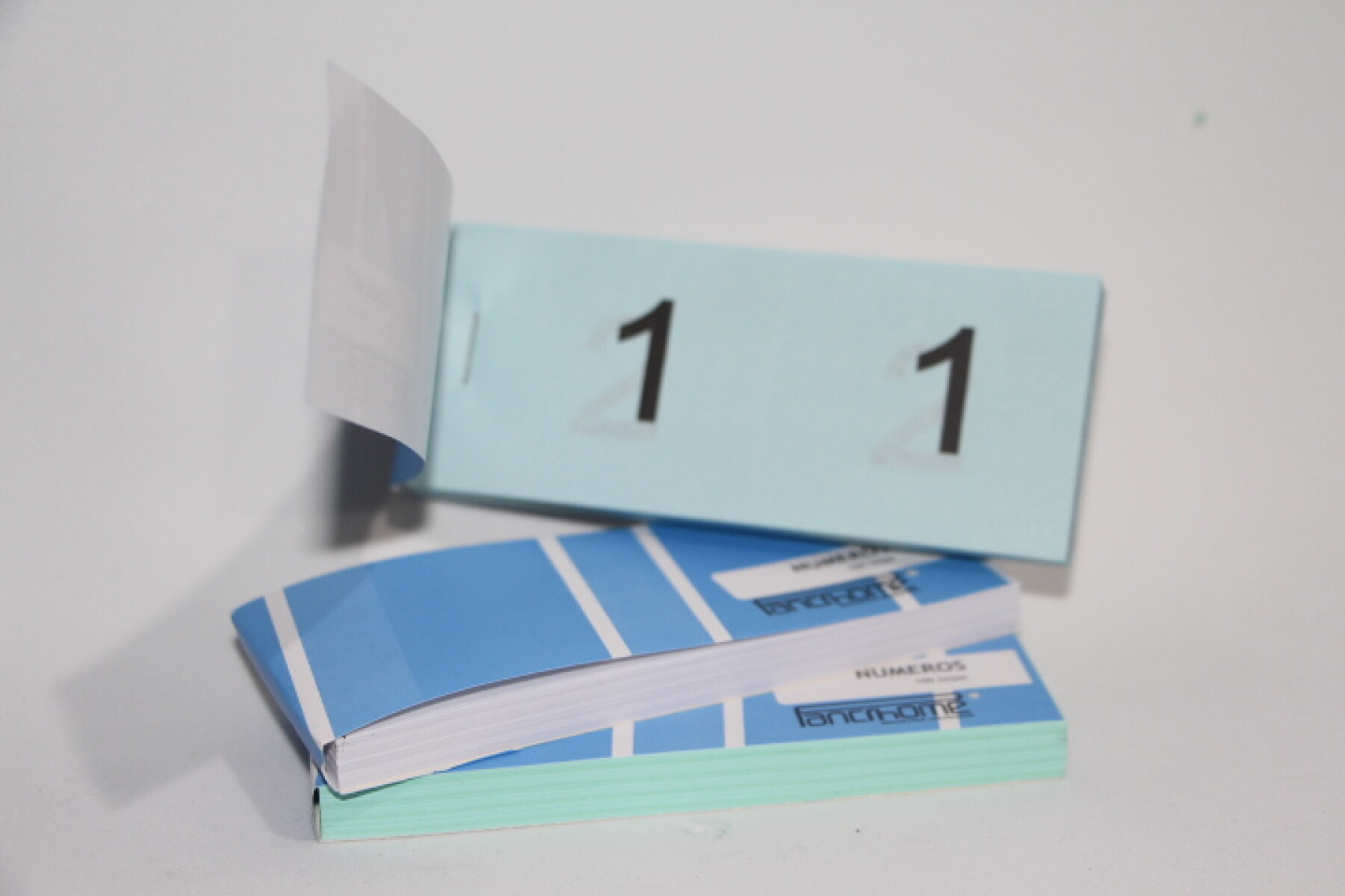 LIBRETA PANCHROME NUMEROS 212 - CELESTE 