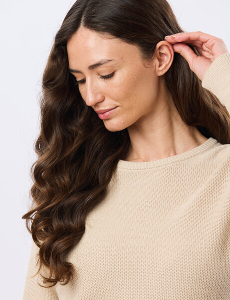 BUZO LISO TEJIDO Beige