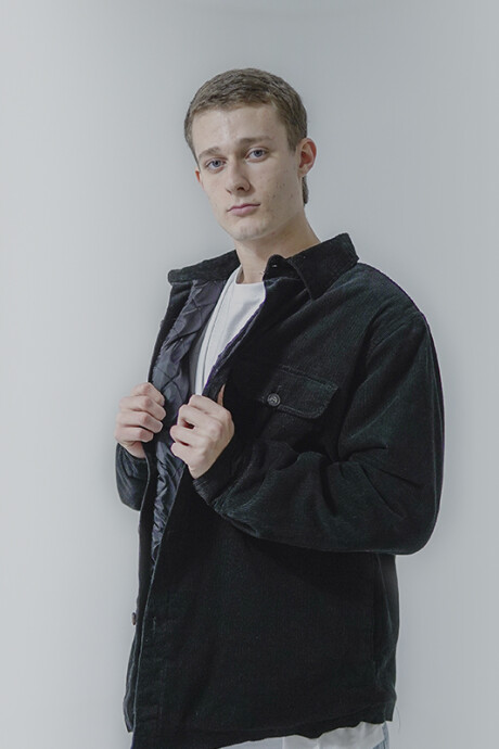 Campera Pulau Denver Negro