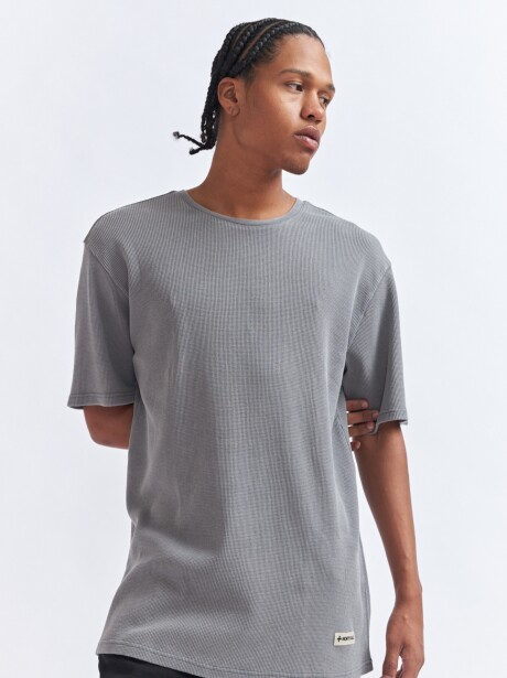 REMERA IVÁN GRIS