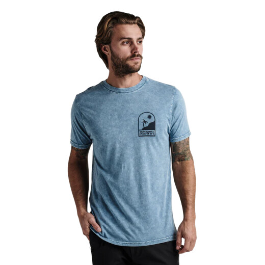 Remera Roark Seek And Explore - Celeste Remera Roark Seek And Explore - Celeste
