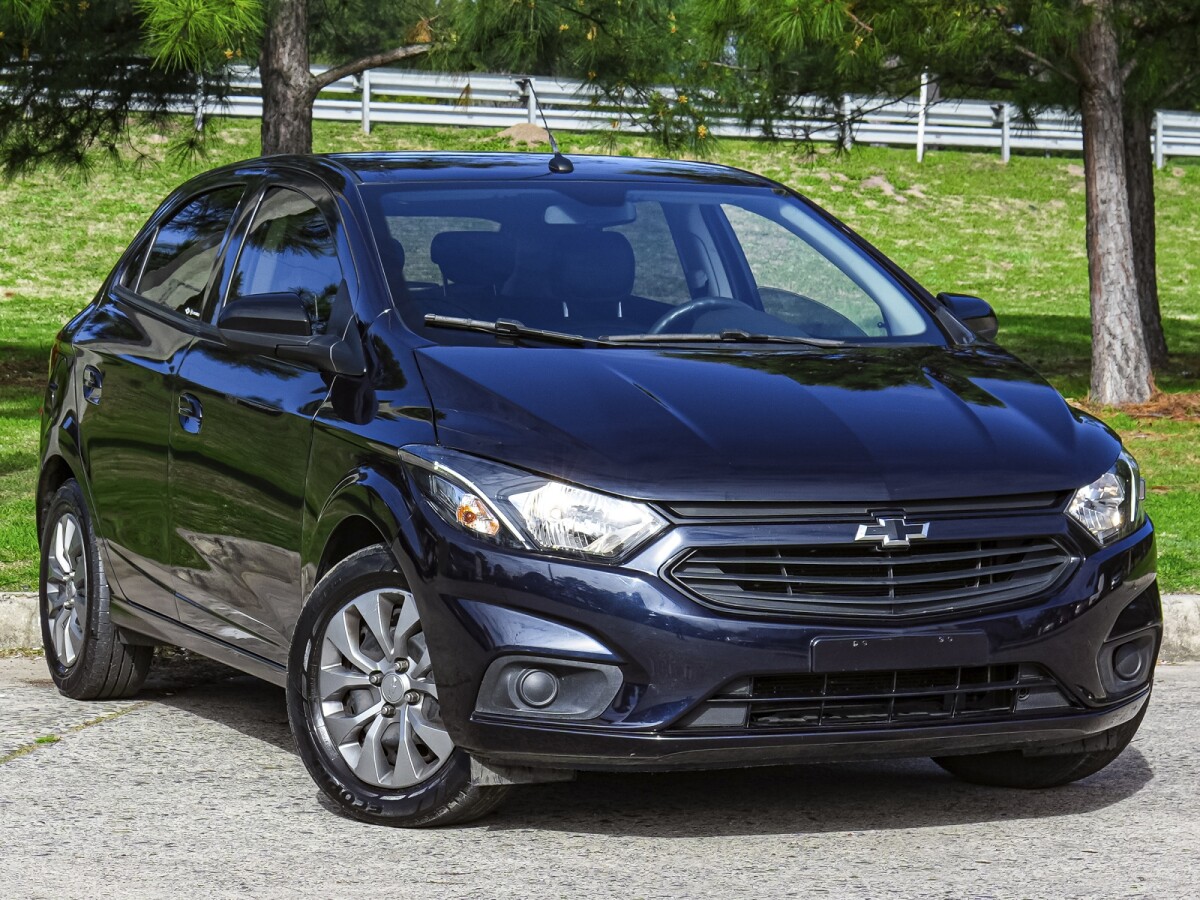 Chevrolet Joy Black Extra Full 1.0 | Permuta / Financia Chevrolet Joy Black Extra Full 1.0 | Permuta / Financia