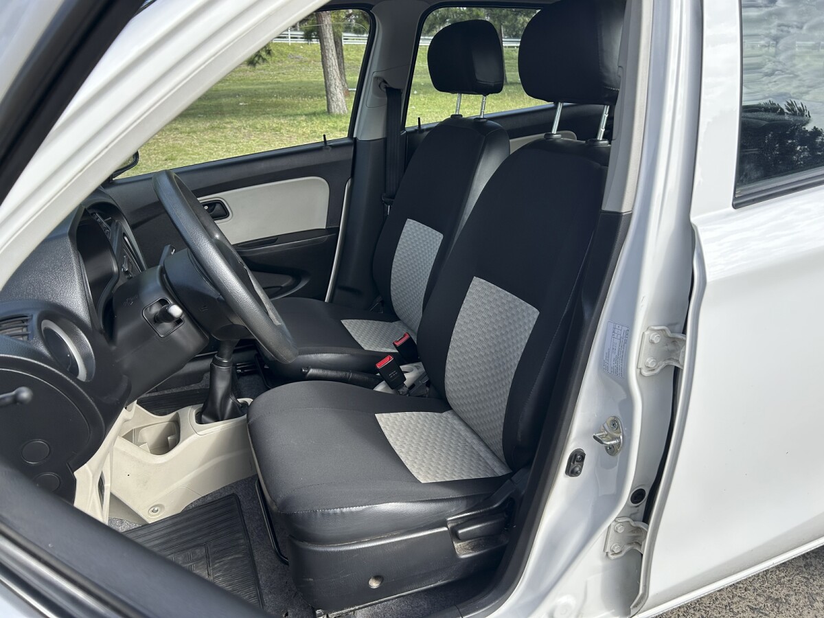 Suzuki Alto STD 800 2022| Permuta / Financia Suzuki Alto STD 800 2022| Permuta / Financia