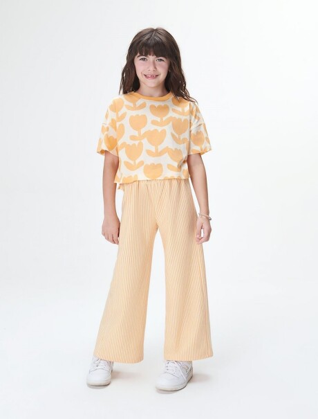 BLUSA INFANTIL CON ESTAMPADO AMARILLO