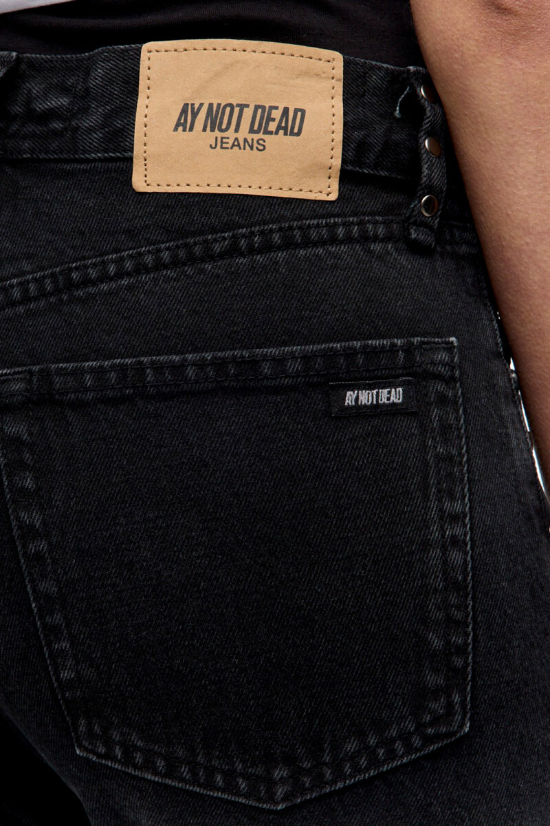 STRAIGHT BLACK STUDS Negro