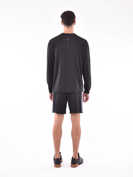 REMERA VELSEN NEGRO