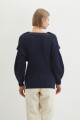 Sweater con detalle en hombros azul marino