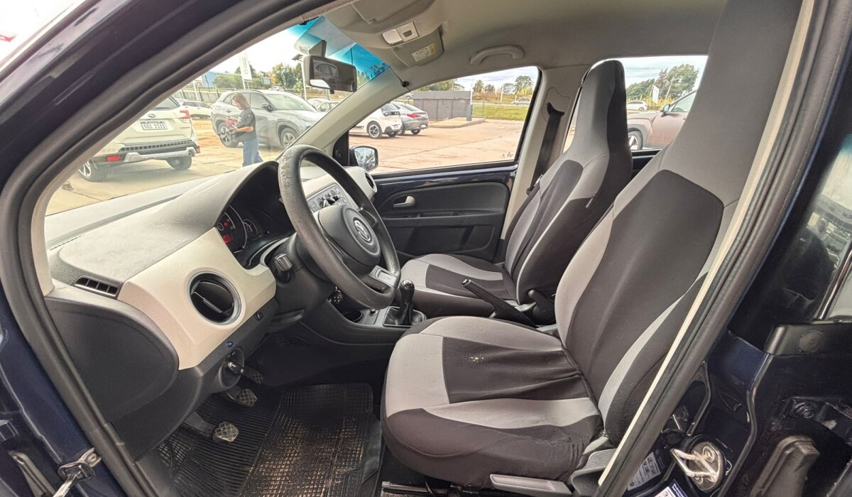 VW UP Move - 2017 VW UP Move - 2017