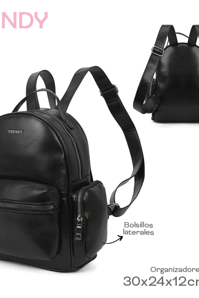 Mochila con bolsillo frontal y lateral Negro