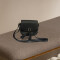 CARTERA SIENNA CON FLECOS NEGRO