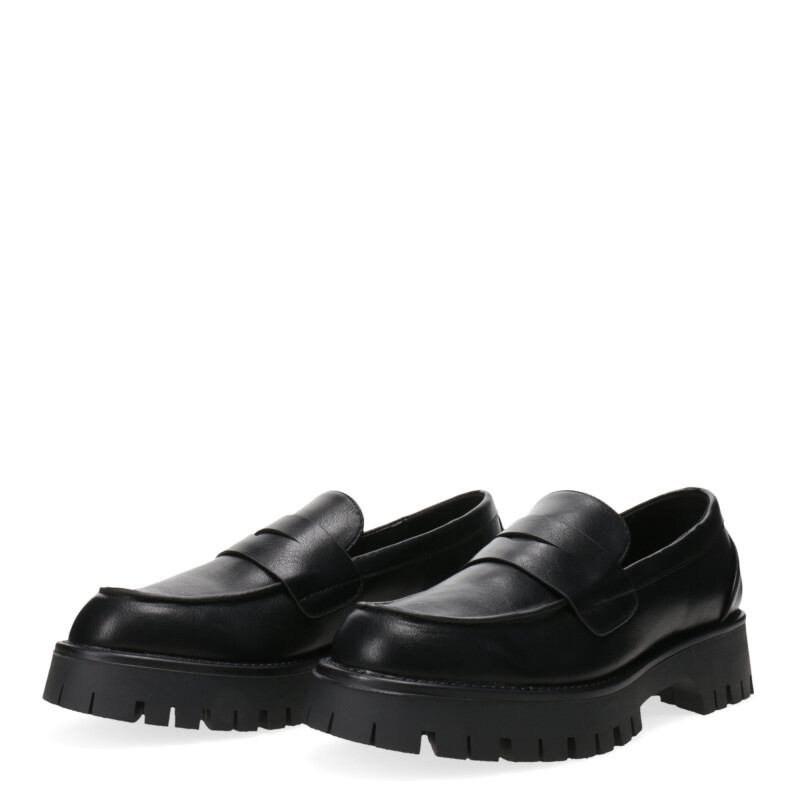 Zapatos de Mujer Miss Carol mocasin KANU con tachas Negro
