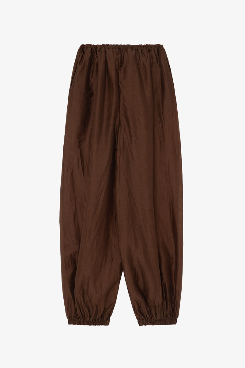 PANTALON ARRUGADO Marron