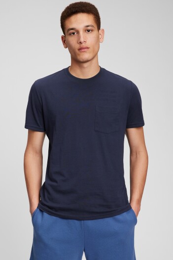 Remera Con Bolsillo Hombre Tapestry Navy