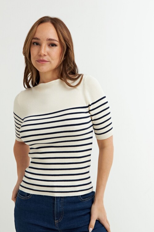 Sweater cuello bote CRUDO