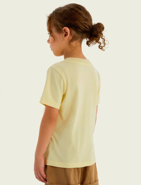 CAMISETA CON ESTAMPA AMARILLO