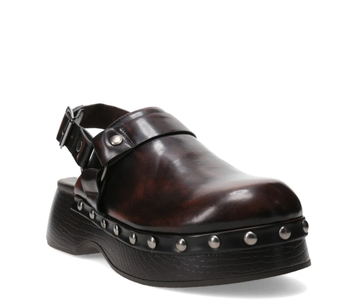 Zueco RANGU con tachas Dark Brown
