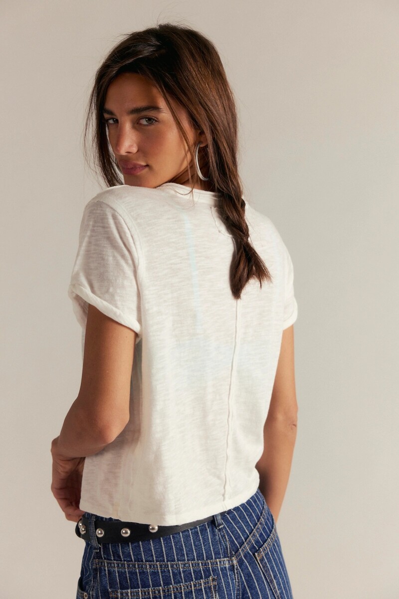 REMERA TAKE 2 Marfil