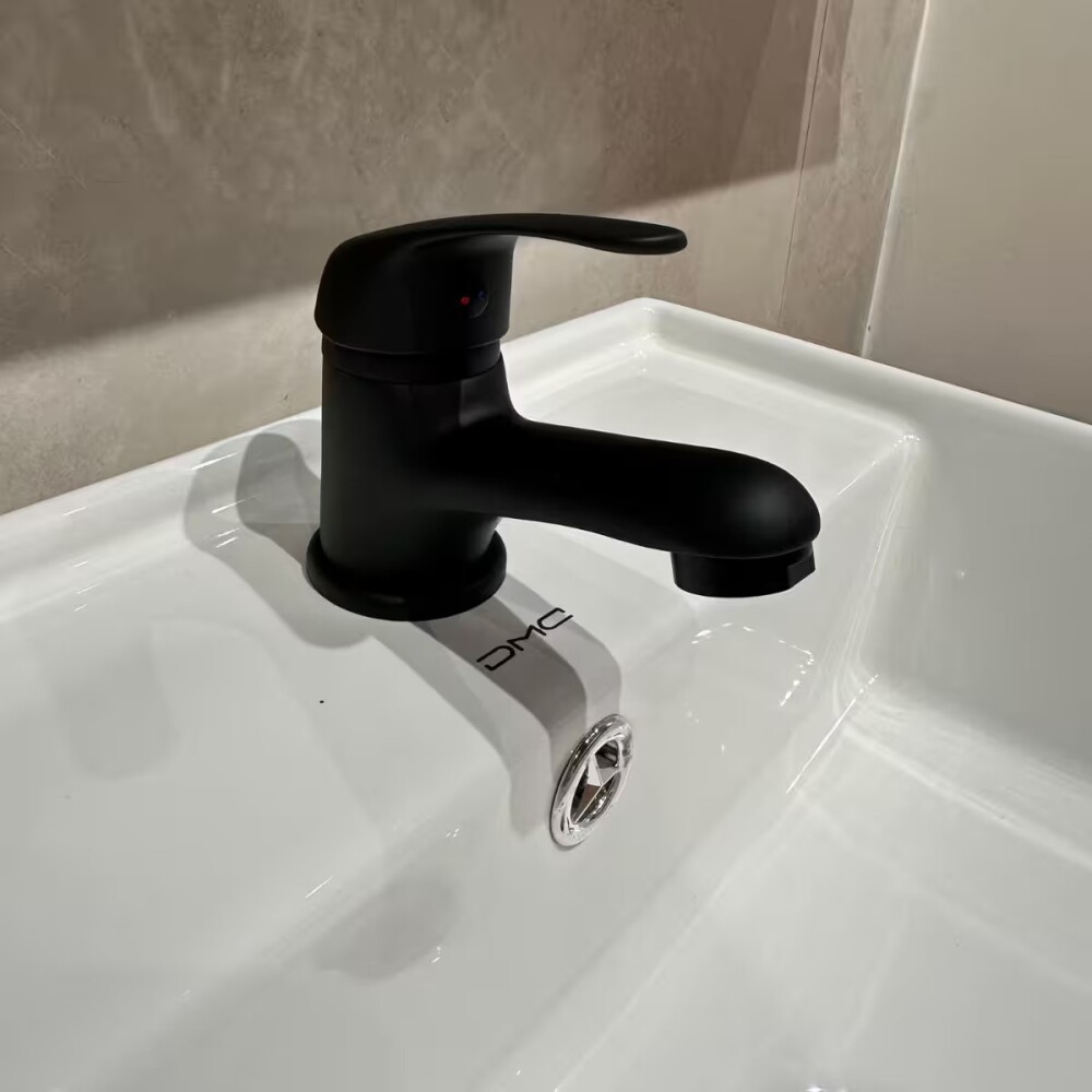 Grifería de lavatorio Monocomando de mesada Capri negro mate Grifería De Lavatorio Monocomando De Mesada Capri Negro Mate