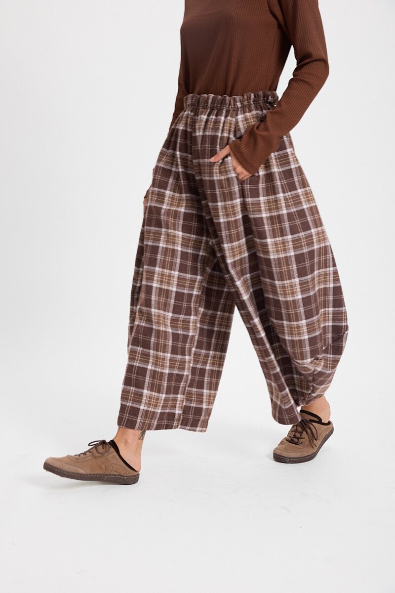 Pantalon Versatil Cuadrille Marron
