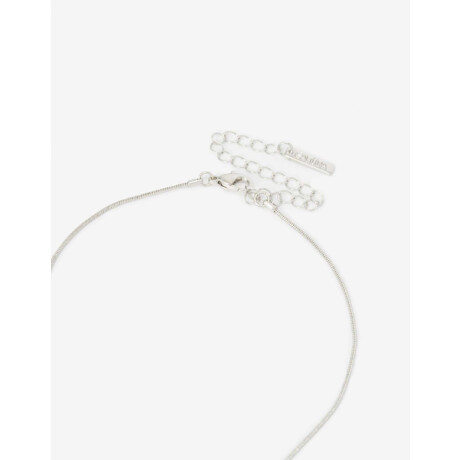 Cadena Corta Con Dije Corazón Plateado Rodio