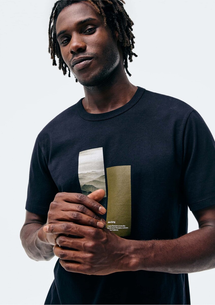 CAMISETA MM - AZUL ESCURO 