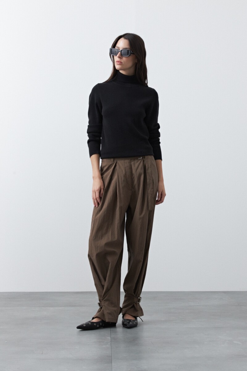 POLERA CAPANTI Negro